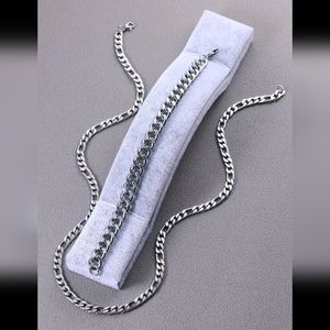 ▪️Men's Silver Stainless Steel Figaro Necklace and cuban bracelet